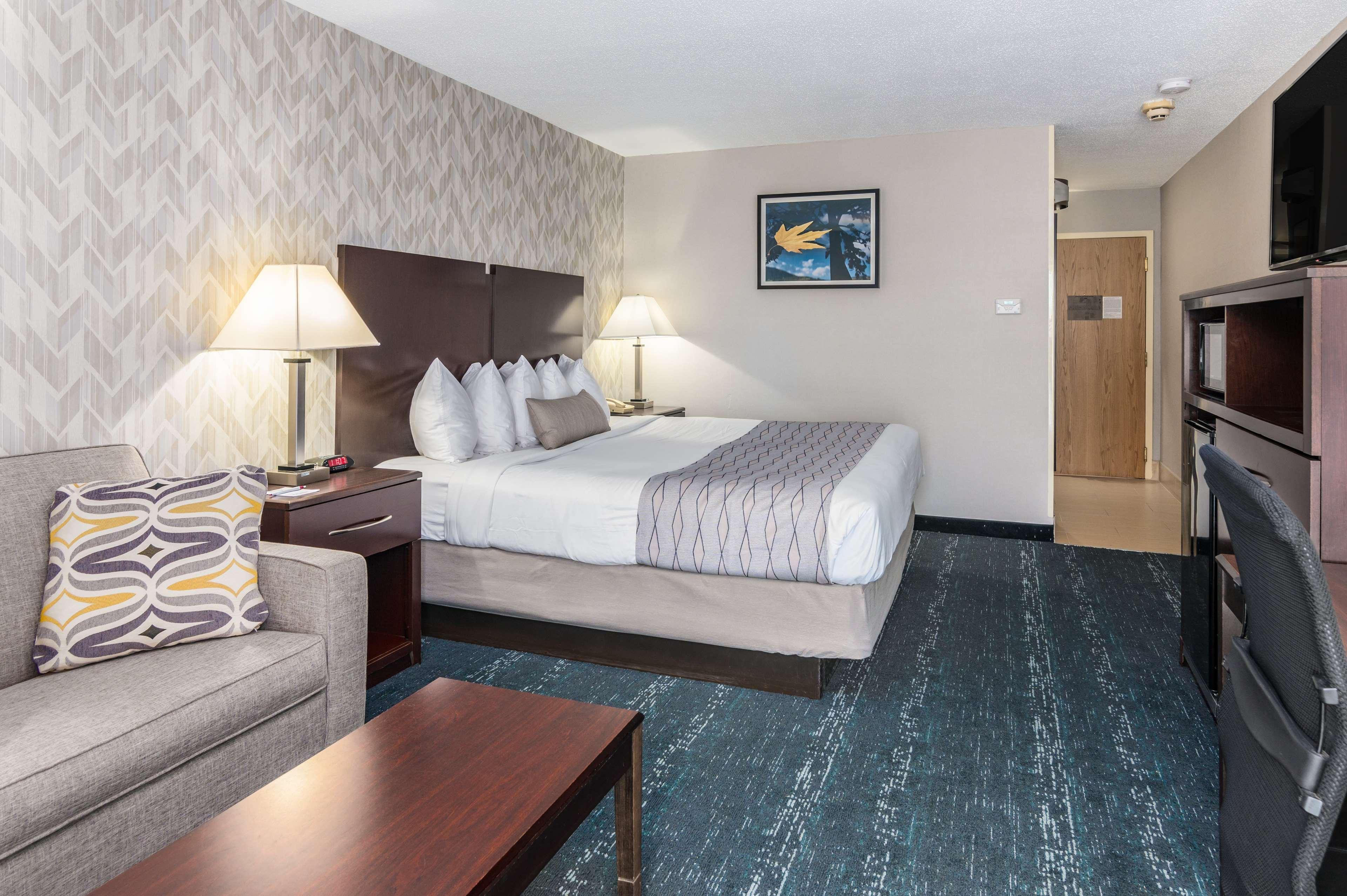 Best Western Plus Keene Hotel Extérieur photo