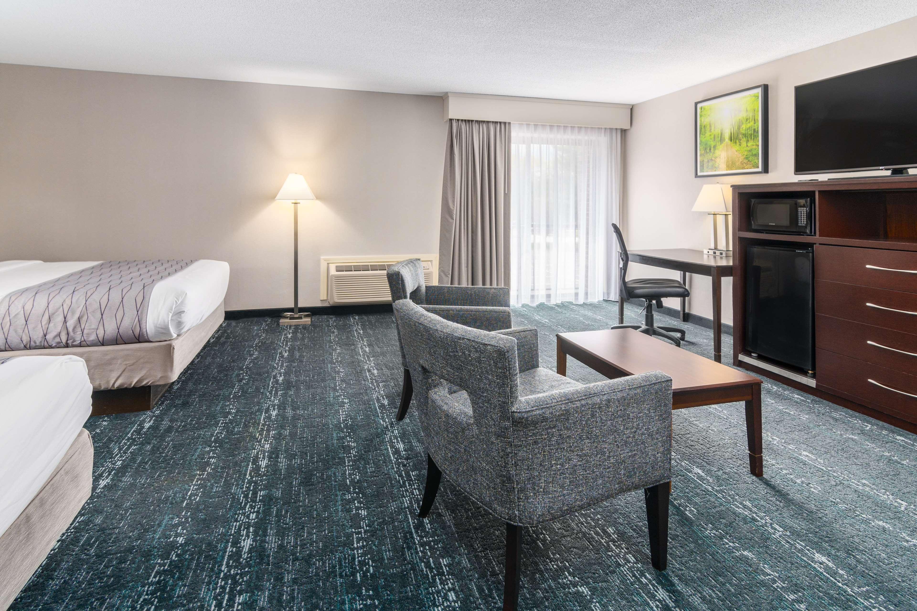 Best Western Plus Keene Hotel Extérieur photo