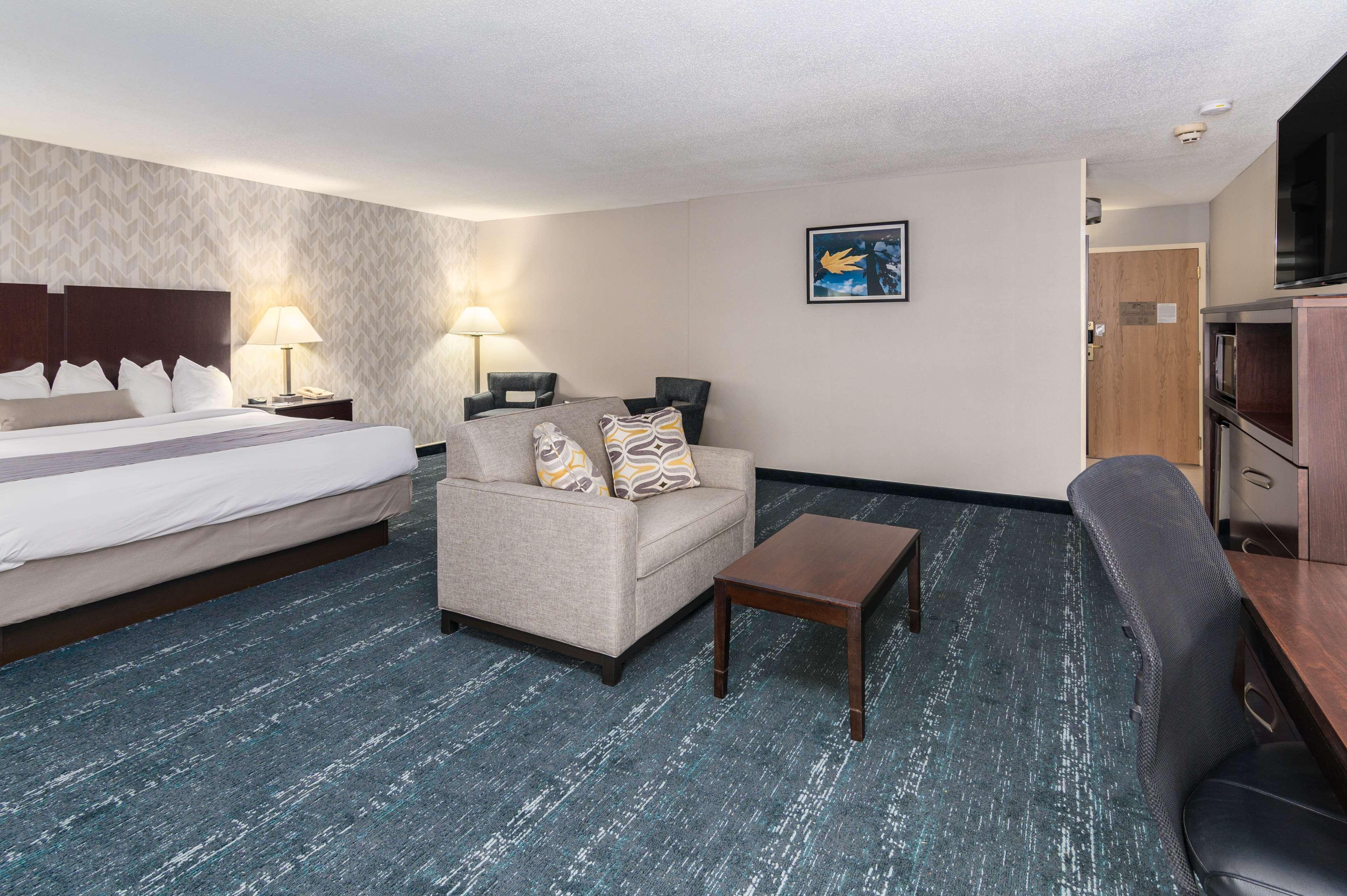 Best Western Plus Keene Hotel Extérieur photo