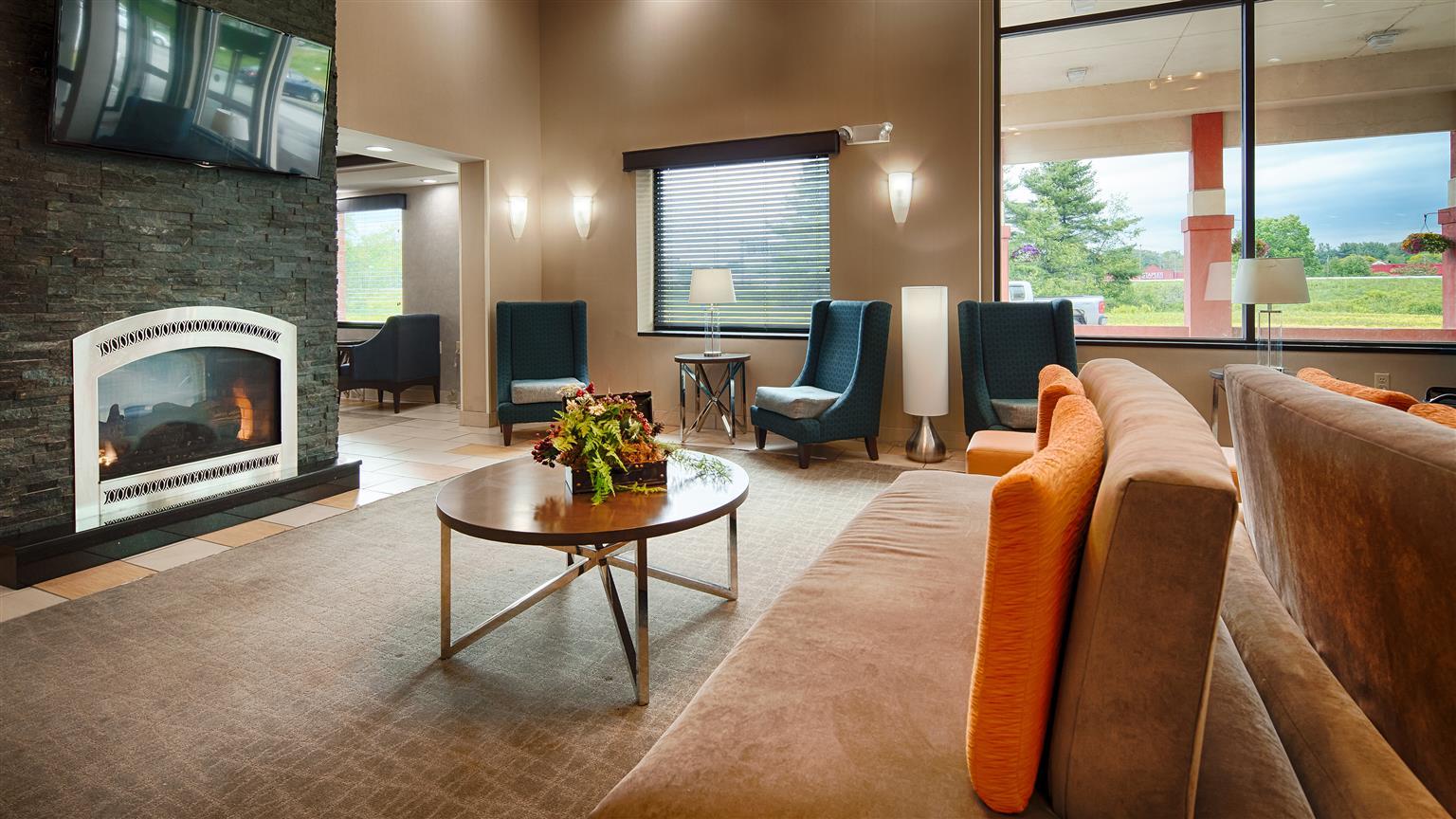 Best Western Plus Keene Hotel Extérieur photo