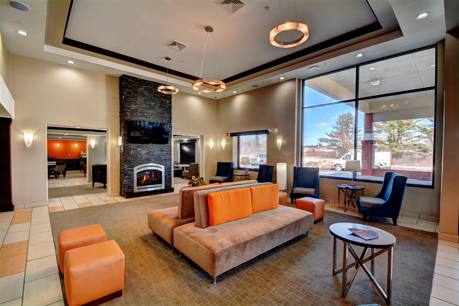 Best Western Plus Keene Hotel Extérieur photo