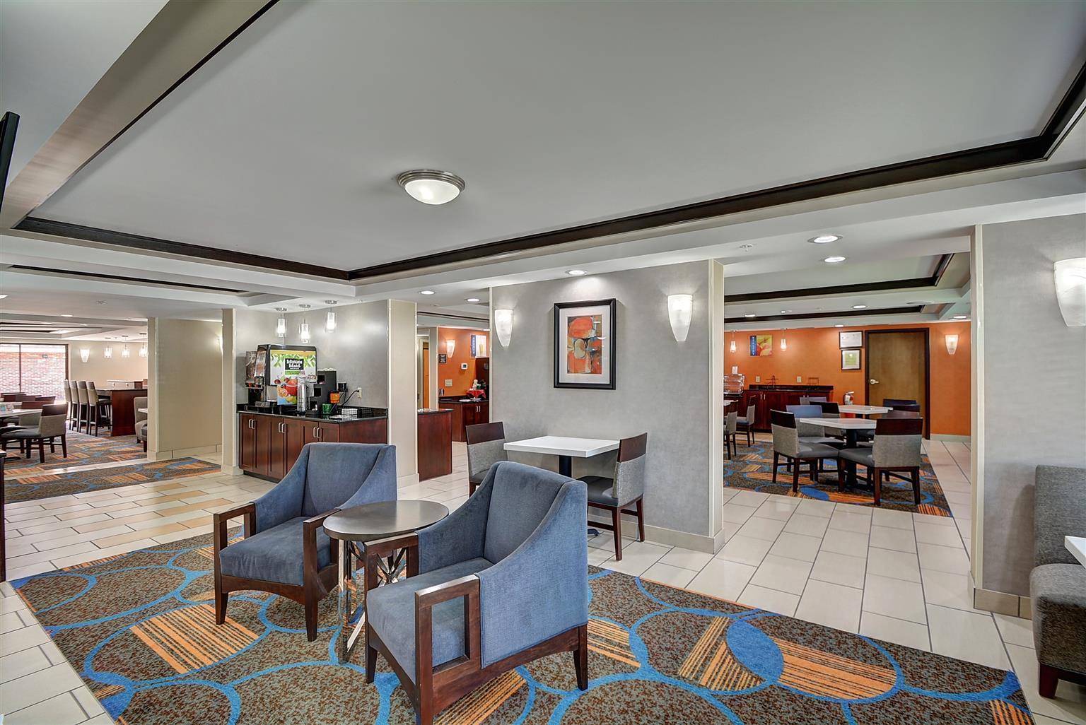 Best Western Plus Keene Hotel Extérieur photo